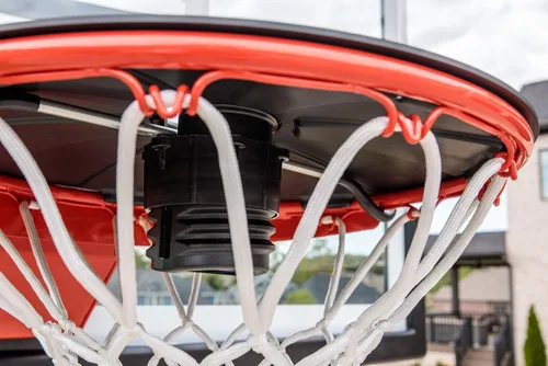 Miniatura 7 de Goalrilla El bloqueador de llantas de baloncesto protege tu aro con un sistema de bloqueo, color negro