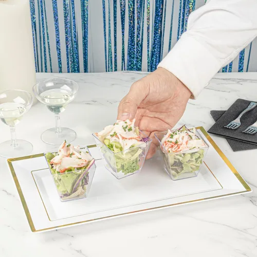 Miniatura 5 de Restaurantware - Mini tazas Kova de 4 onzas, 100 tazas cuadradas pequeñas para aperitivo: duradero, desechable, taza de parfait de plástico