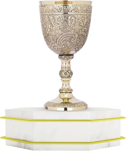 REPLICARTZ Copa de cáliz dorada en relieve – Taza de latón de estilo medieval para uso ceremonial, vino, altar y decoración religiosa, copa vintage