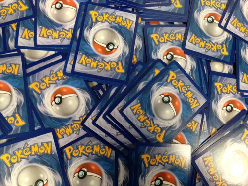 Miniatura 2 de 50 tarjetas de Pokemon surtidas con láminas holográficas de bonificación