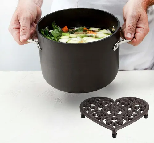 Miniatura 6 de Sumnacon 2 salvamanteles de hierro fundido de 7.7 pulgadas, almohadillas de metal rústico resistente, salvamanteles vintage para encimera de cocina