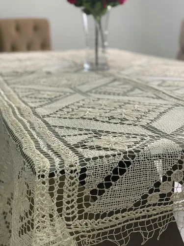 Miniatura 2 de • Mantel de Mesa Artesanal Rectangular, Técnica ancestral Guaraní, Hecho a Mano con Hilos Naturales, Especial para Decorar tu Hogar con un toque