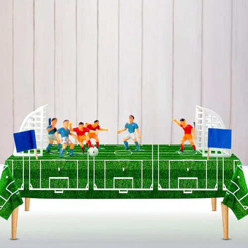 Miniatura 4 de Mixweer 2 manteles de fútbol para decoración de fiesta de cumpleaños de fútbol de 54 x 108 pulgadas, cubierta de mesa de plástico para deportes