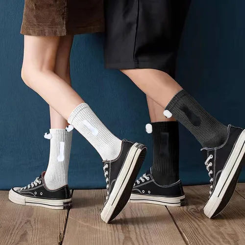 Miniatura 6 de hanvate Paquete de 2 calcetines tomados de la mano, calcetines divertidos y lindos 3D para parejas, regalos para mejores amigos