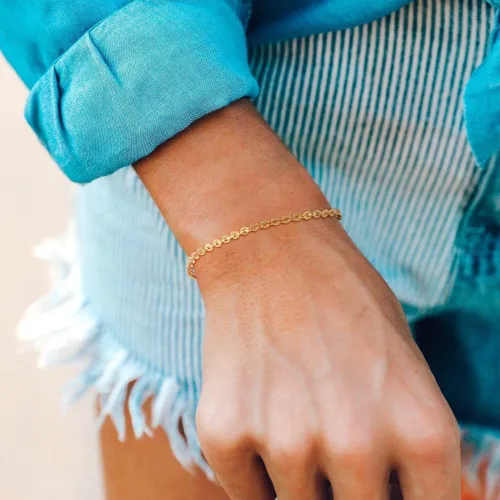 Miniatura 2 de Dremmy Studios Pulsera de oro para mujer, chapada en oro de 18 quilates, delicado clip de circonita cúbica, disco de moneda, estrella, cable
