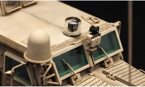 Miniatura 6 de Meng U.S. Cougar 6x6 MRAP Kit de modelo de vehículo