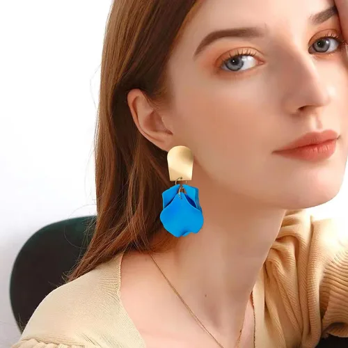 Miniatura 3 de Just Follow Aretes colgantes de pétalos de rosa, aretes bohemios de flores acrílicas, aretes grandes de resina floral para mujeres, mujeres, novia