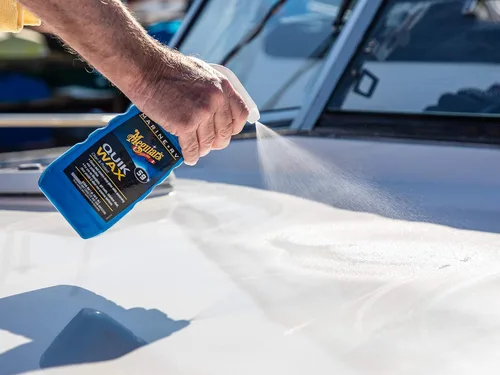 Miniatura 29 de Meguiar's Paquete de quitamanchas de agua calcárea y paño de microfibra.