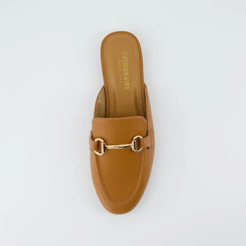 Miniatura 6 de CUSHIONAIRE Sandalias Yates con hebilla para mujer + espuma viscoelástica, anchos disponibles