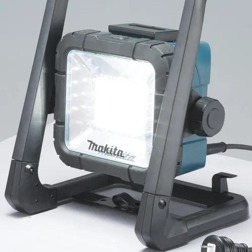 Miniatura 10 de Reflector Makita DML805 de 18 V LXT, alámbrico/inalámbrico, con batería de iones de litio