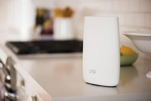 Miniatura 5 de NETGEAR Orbi Router Sistema WiFi de malla para todo el hogar, enrutador WiFi de tres bandas. Hasta 2,500 pies cuadrados de cobertura WiFi, AC3000