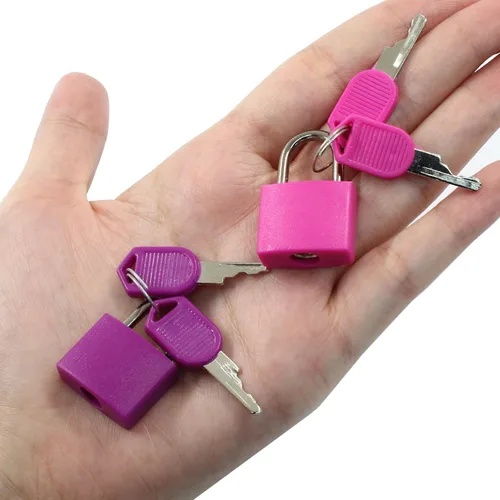 Miniatura 4 de Bonsicoky Paquete de 10 candados para maleta con llaves, candados metálicos multicolor para equipaje, mini candados con llave para maleta, mochila