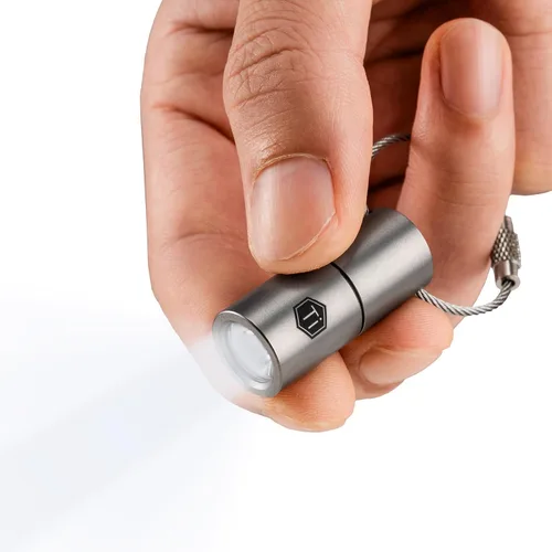KeyUnity KF03 Linterna Nano de Titanio, Celda de Botón LR44 100 Lúmenes 5W LED Linterna de Llavero para Uso Diario (KF03 Granallado)