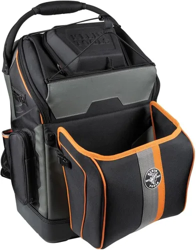 Klein Tools 55665 Mochila para Herrero y Soldador, Exterior Resistente al Fuego, 27 Bolsillos, Sostiene Casco de Soldadura, Casco Rígido, Barra de