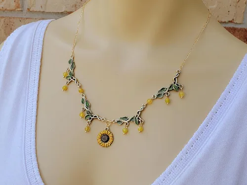Miniatura 6 de Green Leaf and Sunflower Necklace w/Agate Bead Dangle - Hand Painted Sunny, Golden Yellow Flower and Leafy Green Necklace - Nature Colors Jewelry