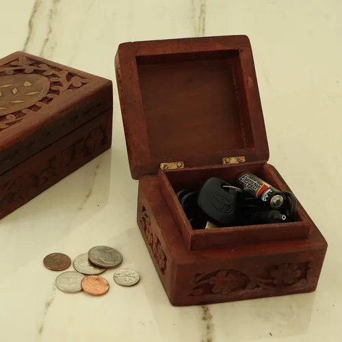Miniatura 6 de LiShay - Joyero de madera con flores talladas cuadradas