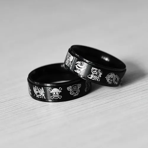 Miniatura 3 de Anillo de anime de una pieza para hombres y niños, anillo giratorio de acero inoxidable negro, sombrero de pajita, miembros de la tripulación
