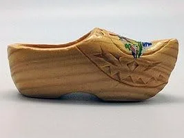 Miniatura 5 de Servilletero de madera para zapatos tallados