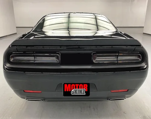 Miniatura 4 de SlickMod Tinte de humo de vinilo precortado para la luz trasera Dodge Challenger 2015-2022 (1. luz trasera, 20% humo oscuro)
