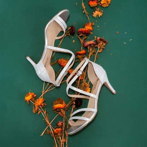Miniatura 4 de IDIFU Tacones elegantes de 3 pulgadas (7.62 cm) con correa de tobillo para mujer, zapatos de boda