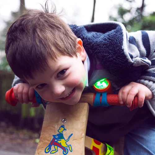 Miniatura 9 de Hornit Mini bocina de bicicleta y scooter con faros para niños