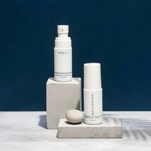 Miniatura 7 de NAELI Hidratante facial con SPF 30, crema antienvejecimiento de colágeno y péptidos, reduce las arrugas, hidratación ligera de la piel con ácido