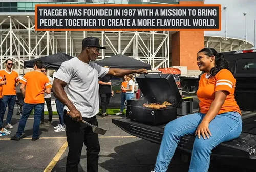 Miniatura 5 de Traeger Grills TFT18KLD Ranger, parrilla portátil de pellets de madera y ahumador - Ahumador eléctrico de pellets de mesa con Controlador Digital