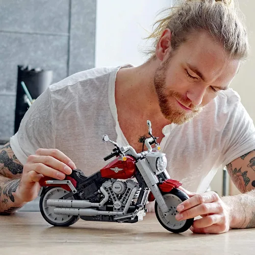 Miniatura 3 de LEGO Creator Expert Harley-Davidson Fat Boy 10269 Kit de construcción (1,023 piezas)