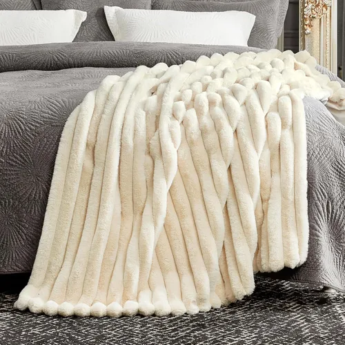 Miniatura 5 de Cozy Bliss Manta de Tiro de Piel Sintética para Sofá, Manta de Felpa Acogedora y Cálida a Rayas para Sofá Dormitorio Sala de Estar, 50 x 60 Pulgadas