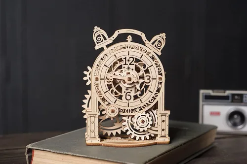 Miniatura 4 de UGEARS Reloj Despertador Vintage Rompecabezas 3D - Kit de Modelo de Madera para Adultos para Construir - Kit para Hacer Reloj de Escritorio