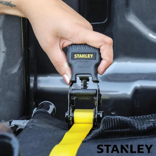 Miniatura 7 de STANLEY S10002-12 Correas de trinquete negras/amarillas de 1" X 12' - Carga de trabajo segura de 500 LBS / Fuerza de rotura de 1,500 LBS, paquete