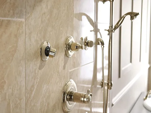 Miniatura 2 de Delta Faucet 3-Spray H2Okinetic Slide Bar ducha de mano con manguera, níquel pulido 51308-PN