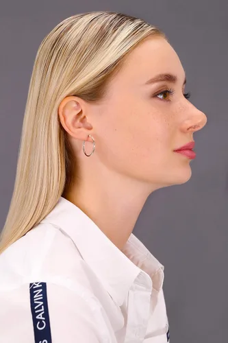 Miniatura 2 de Aretes de aro redondos pulidos clásicos de oro rosa de 14 quilates, tubo de 0.079 in