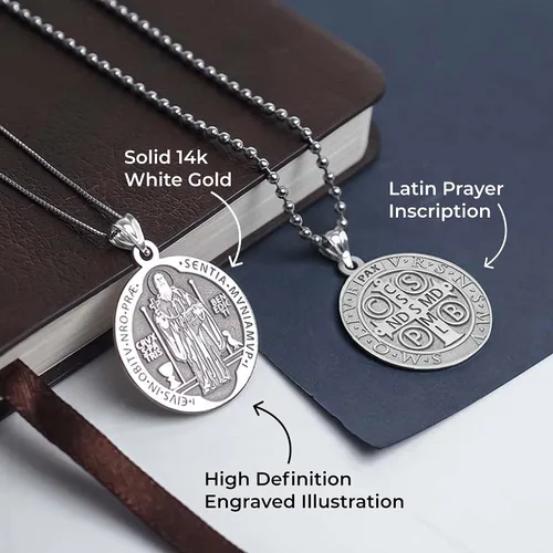 Miniatura 3 de PicturesOnGoldcom Medalla religiosa de San Benito en plata de ley oro de 10 quilates o 14 quilates