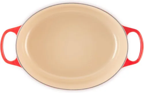 Miniatura 3 de Le Creuset Horno holandés ovalado de hierro fundido esmaltado, 6.75 cuartos de galón, Cereza Cerise