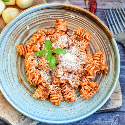 Miniatura 5 de Garofalo - Pasta premium de sémola de trigo duro Radiatori hecha en Italia, estirada en bronce, Al-Dente, pasta de un ingrediente (paquete de 4)
