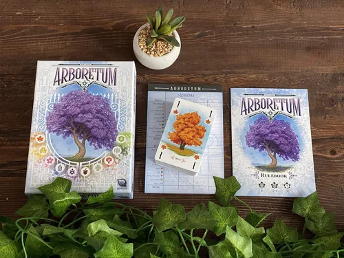 Miniatura 4 de Renegade Game Studios Juego de cartas de estrategia Arboretum que desafía a 2-4 jugadores de 8 años en adelante a crear el jardín más hermoso