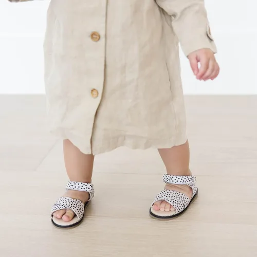 Miniatura 5 de Piper Finn Sandalias clásicas para bebés y niños pequeños, zapatos casuales de verano, zapatos para primeros pasos, sandalias para niñas pequeñas