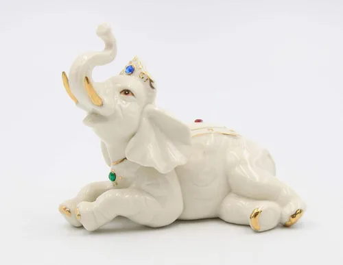 Cosmos Gifts Figura fina y elegante de porcelana de jade con detalles dorados, 5-1/4 pulgadas de largo