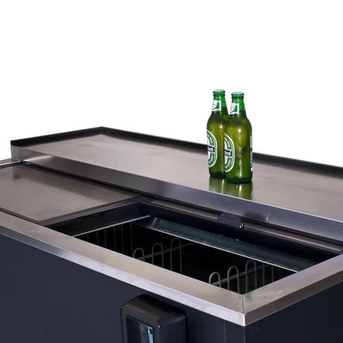 Miniatura 5 de True Enfriador de botellas Black Deep Well, 24 estuches / latas de 12 onzas