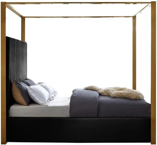 Miniatura 5 de Meridian Furniture JonesBlack-Q Jones Collection Modern Cama Queen tapizada contemporánea, terciopelo negro, acolchado de canal, marco de latón