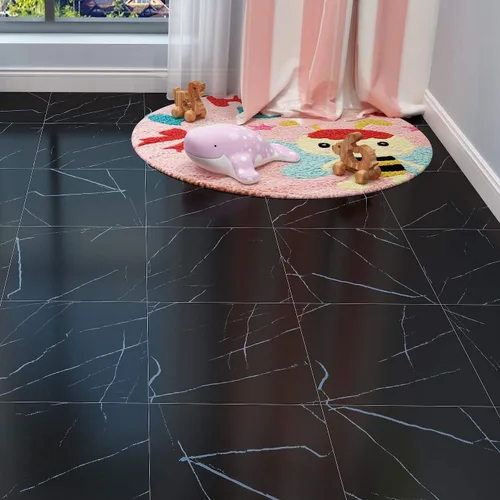 Miniatura 3 de Livelynine Azulejos de suelo de despegar y pegar, paquete de 32 unidades de 12 x 12 pulgadas, suelos de vinilo de mármol blanco y negro para cocina