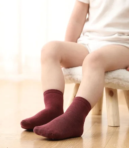 Miniatura 7 de JAKIDAR Paquete de 12 calcetines de algodón con agarre antideslizante para niños y niñas