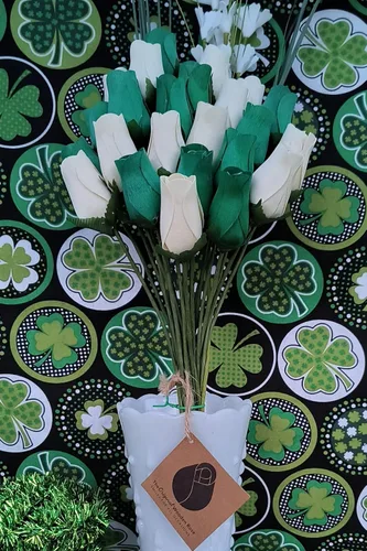 Miniatura 2 de Ramos originales de rosas de madera en 1, 2, o 3 docenas Día de San Patricio