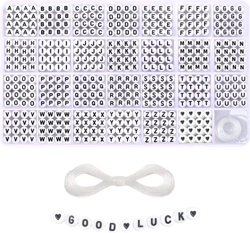 1400 piezas de cuentas acrílicas redondas blancas de letras del alfabeto de 4x7mm con patrón de corazón A-Z y línea de cristal para hacer joyas,
