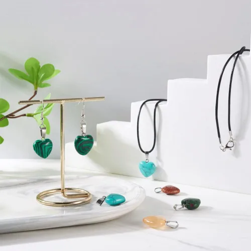 Miniatura 2 de FASHEWELRY 48 colgantes de piedra en forma de corazón, 12 estilos mezclados, naturales y sintéticos, dijes de cristal de chakra curativo para hacer