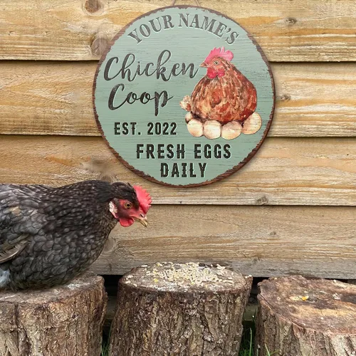 Miniatura 8 de Letrero de madera de gallinero personalizado para gallinero, diseño de granja esponjosa, varios tamaños, nombre personalizado, título y cita