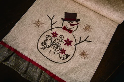 Miniatura 3 de Snowman Embroidered Collection Camino de mesa navideño, 13 x 72 pulgadas