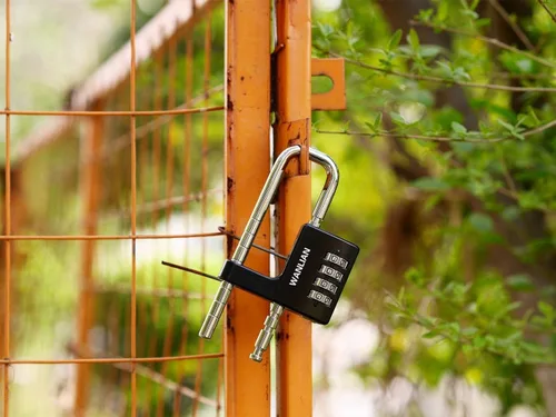 Miniatura 4 de Cerradura de combinación, cerradura de combinación de 4 dígitos, grillete de 3/8 pulgadas de largo, candado impermeable para exteriores
