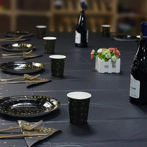 Miniatura 7 de Suministros desechables para fiestas, juego de vajilla de 60 piezas negro y dorado que incluye platos de 7/9 pulgadas, servilletas, mantel, vasos